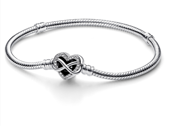 Pandora armband: Jouw dagelijkse dosis schittering en vakmanschap